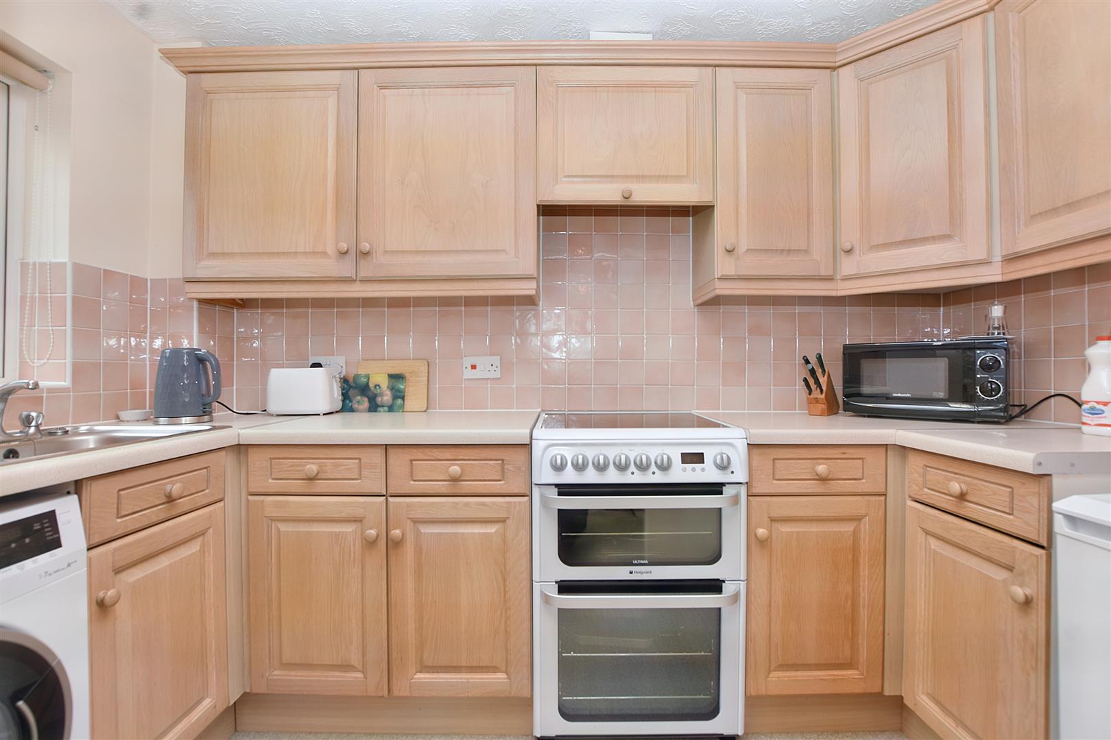 Property Details for Broad Oak Close, Eastbourne Town Property Estate